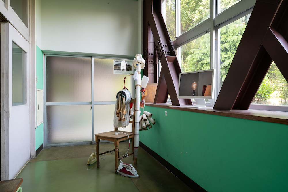 Each Day Begins with the Sunrising and ends with the Sunsetting